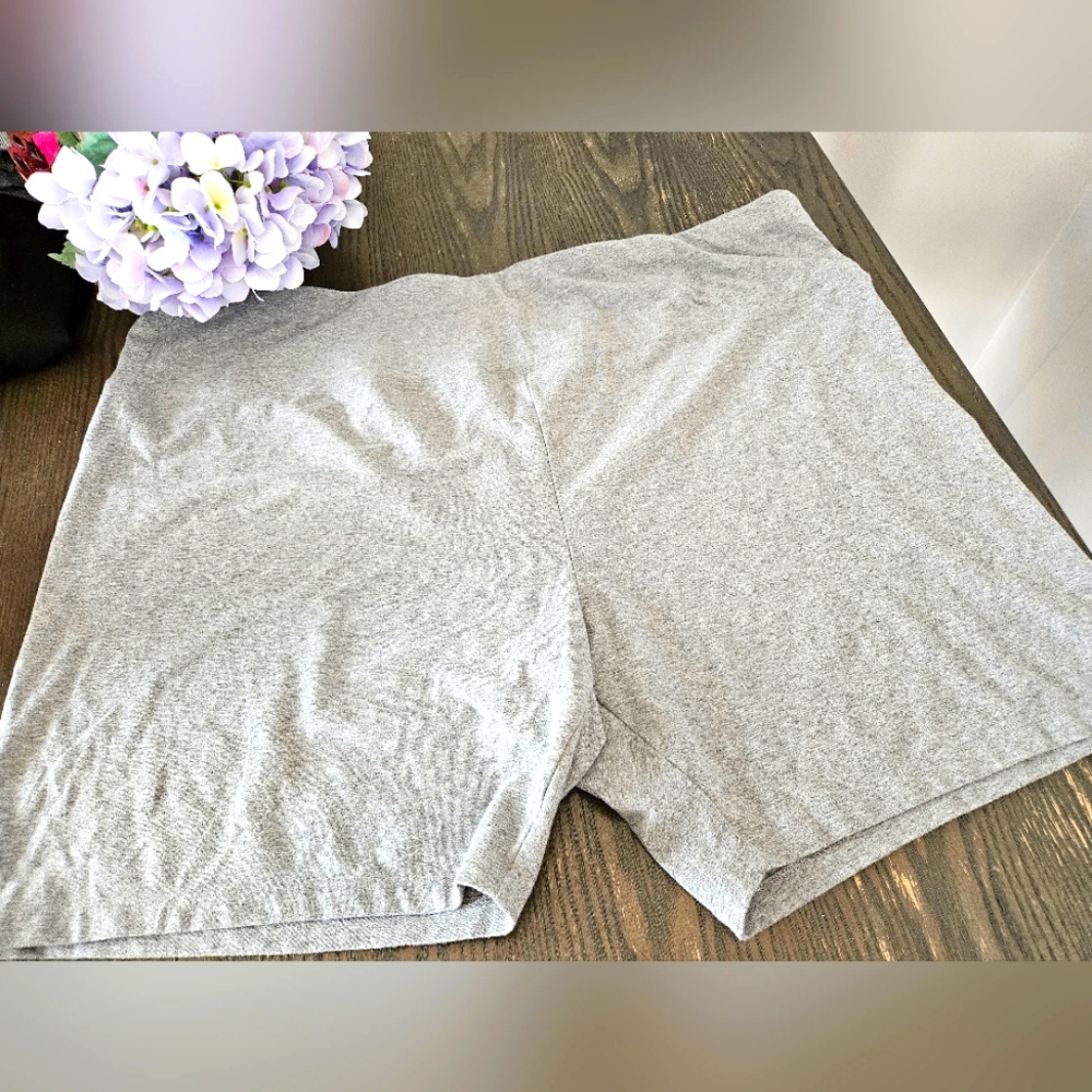 Gray Women's Biker Shorts 4X